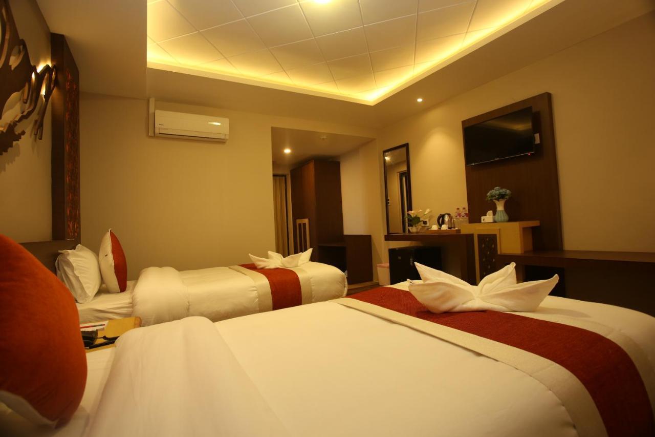 Hotel White Himal Pokhara Kültér fotó