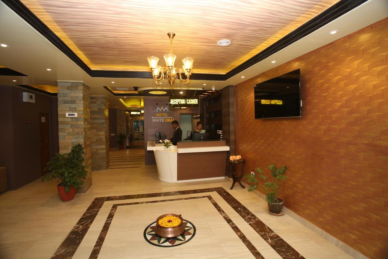 Hotel White Himal Pokhara Kültér fotó