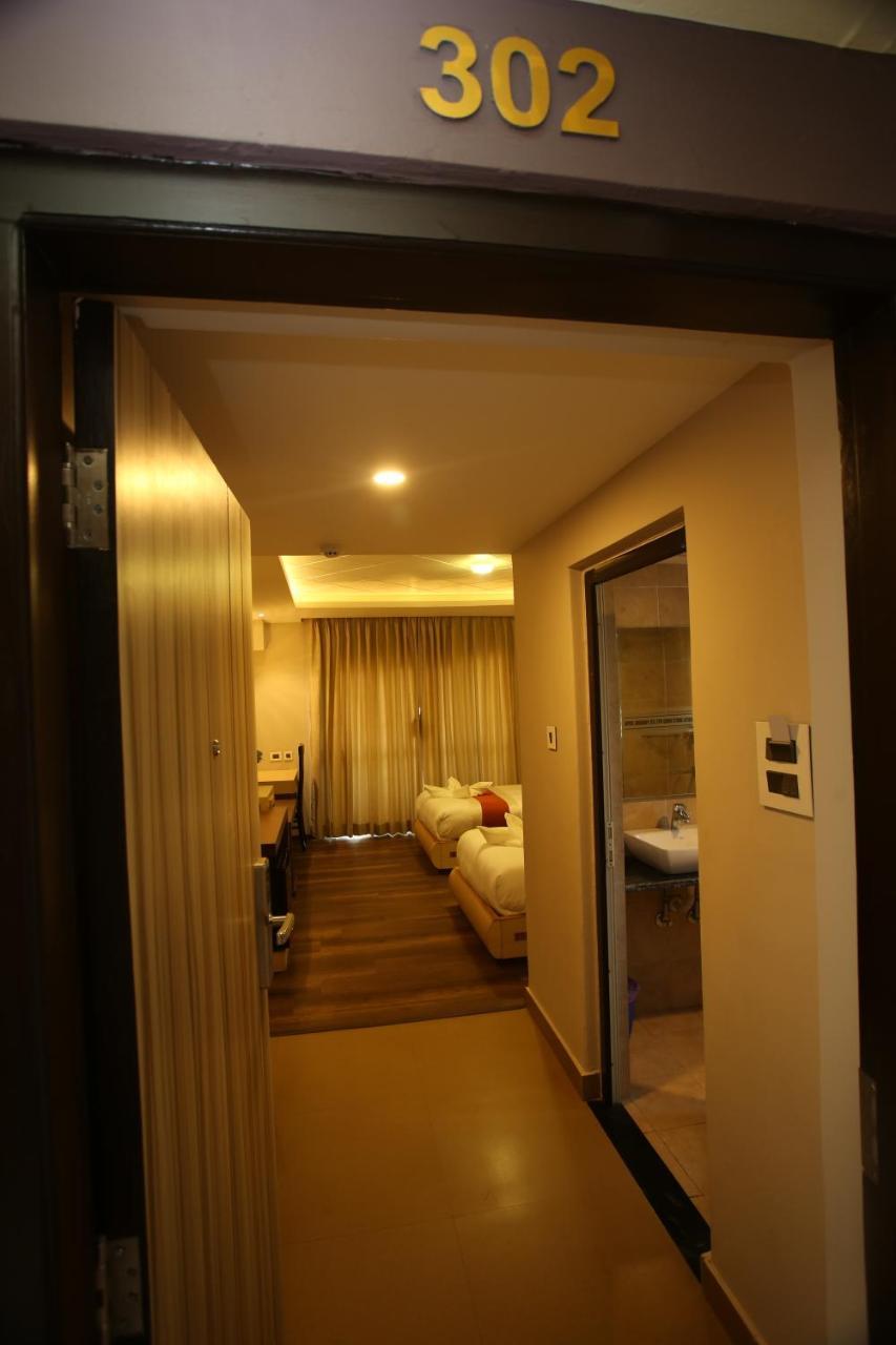 Hotel White Himal Pokhara Kültér fotó