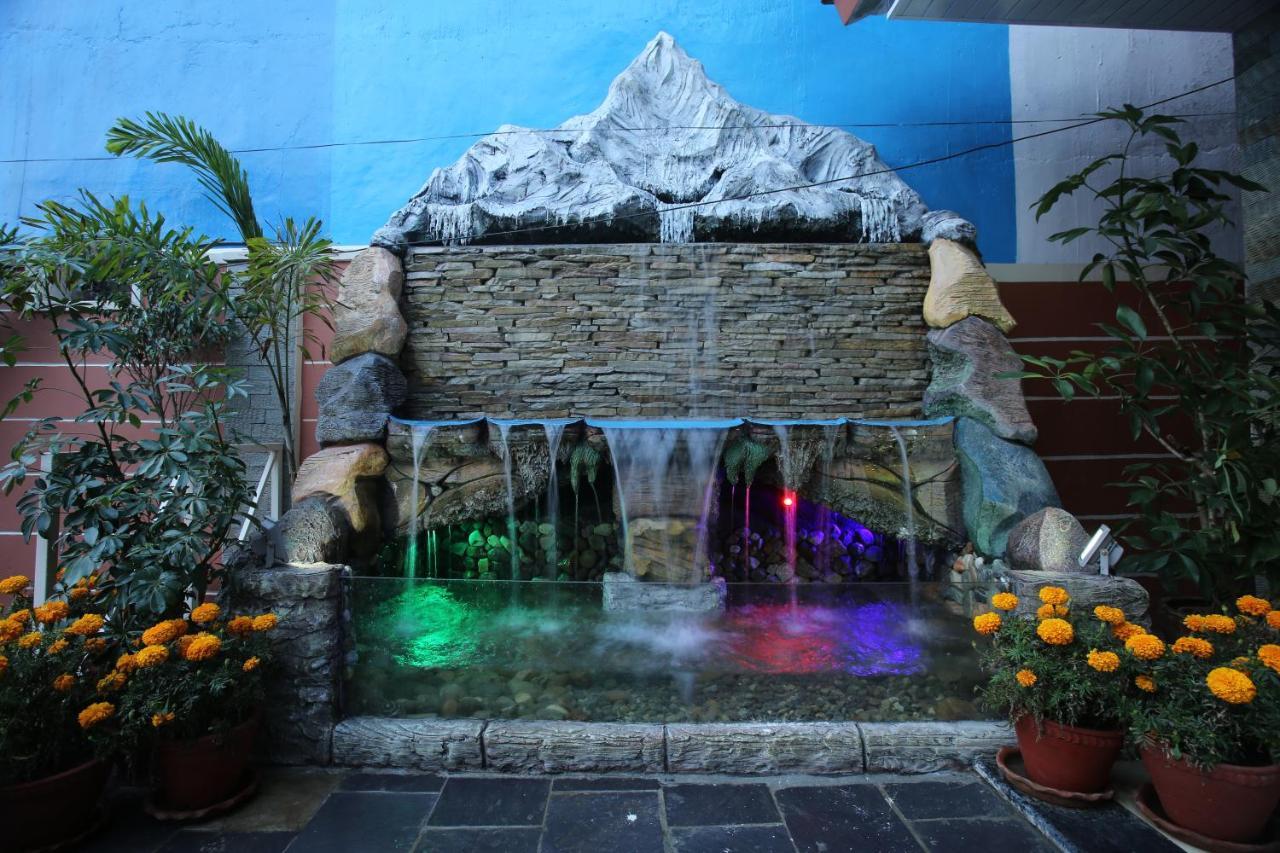 Hotel White Himal Pokhara Kültér fotó