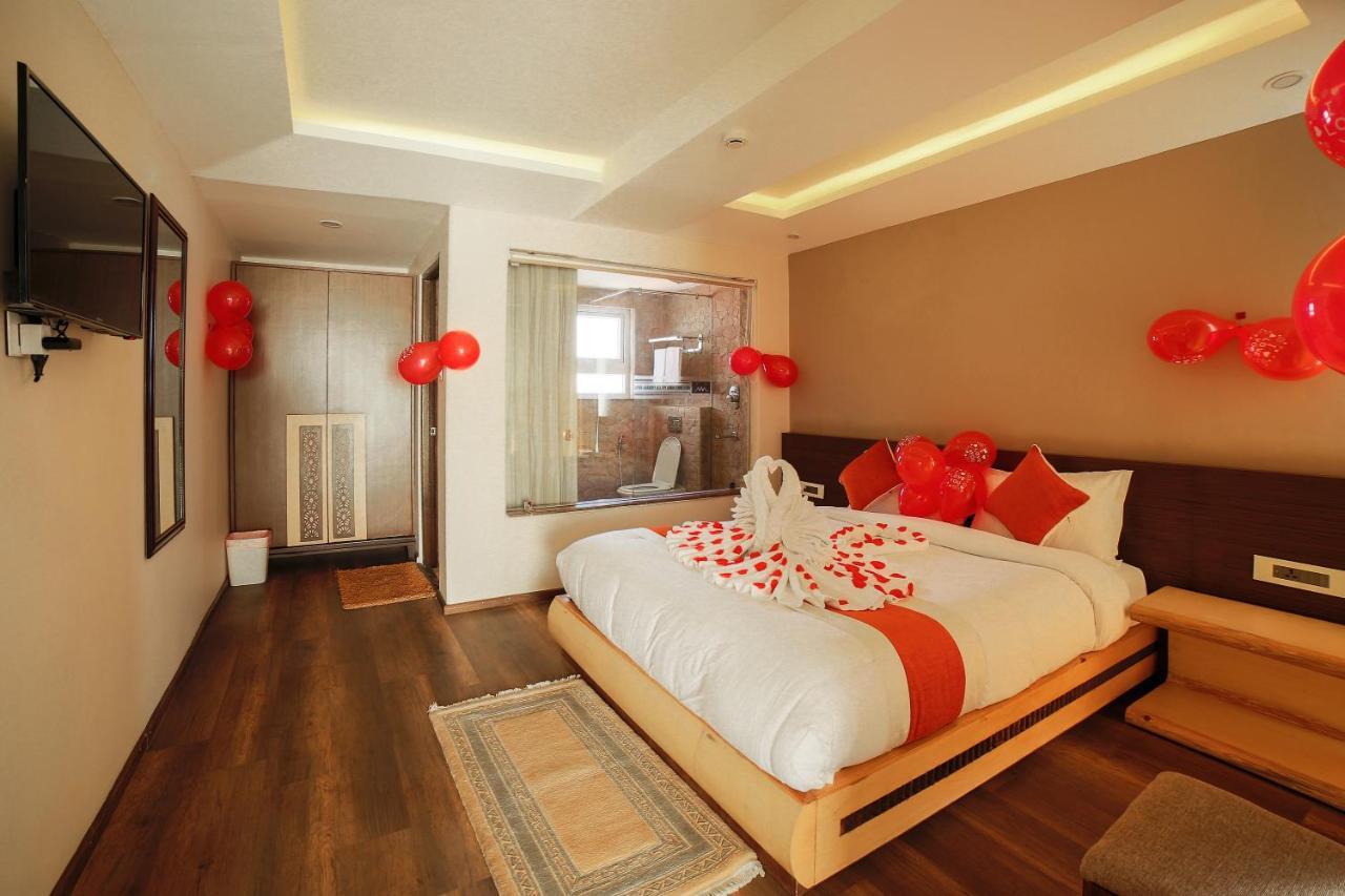 Hotel White Himal Pokhara Kültér fotó