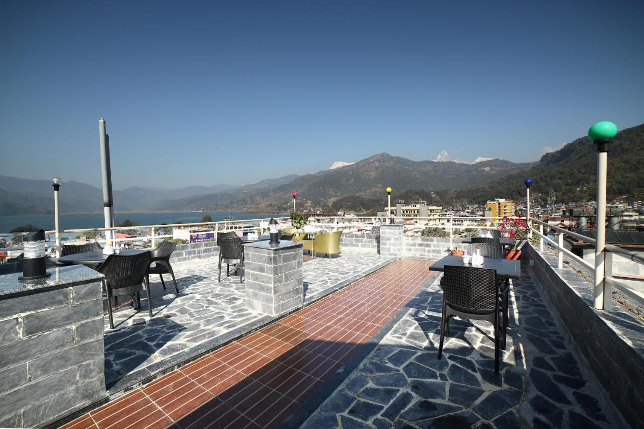 Hotel White Himal Pokhara Kültér fotó